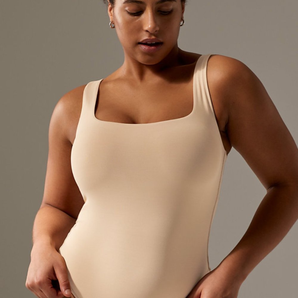 Aritzia Babaton Contour Bodysuit in Warm Sand